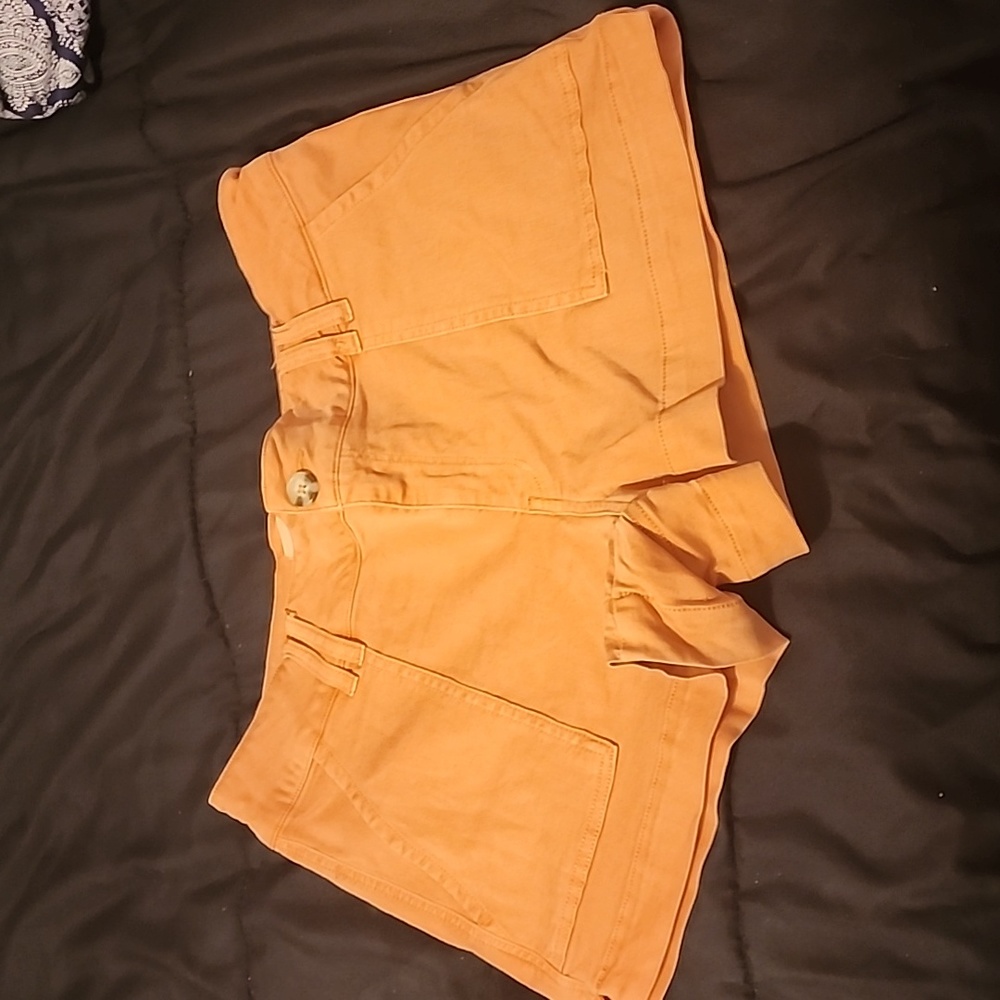 BKE brand orange shorts